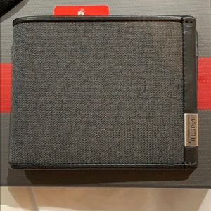 Tumi wallet brand new